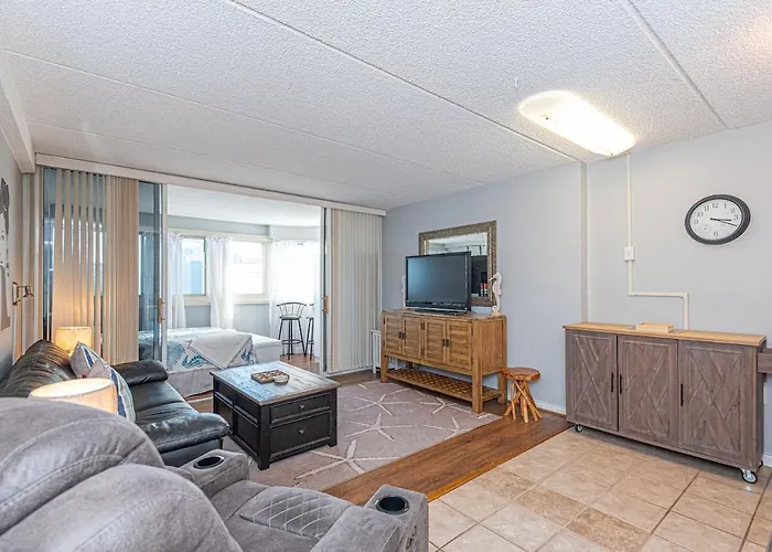 Ocean View Atlantis - Sleeps 4 Apartment